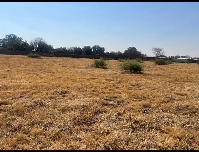 16,252M² VACANT LAND FOR SALE IN KOOKRUS